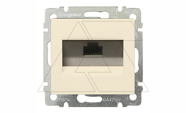 Valena - Розетка 1хRJ-45 UTP CAT5E 8конт., сл.кость