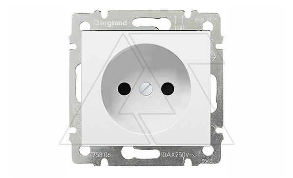 Valena - Розетка 2P 10/16A, белая (инд. упаковка) Valena - Розетка 2P 10/16A, белая (инд. упаковка)