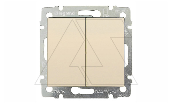 Valena - Выключатель двухклавишный (сл.кость/стикерованный)