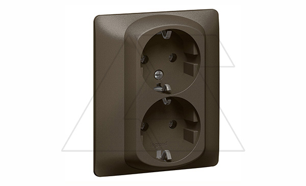 Galea Life - Розетка 2х2P+E нем.стд. в сборе, Dark Bronze Galea Life - Розетка 2х2P+E нем.стд. в сборе, Dark Bronze