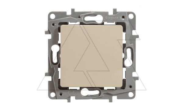 Etika - Переключатель промежуточный (сл.кость), (снят с производства) Etika - Переключатель промежуточный (сл.кость), (снят с производства)