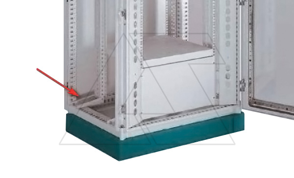 Комплект кронштейнов для крепления 19" стоек в щите шириной 800мм (4шт) Комплект кронштейнов для крепления 19" стоек в щите шириной 800мм (4шт)