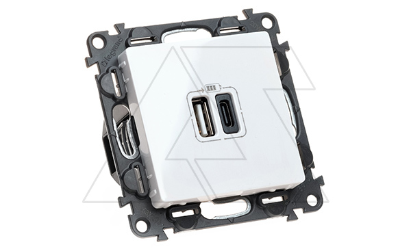 Valena Life - Зарядное устройство 2xUSB Type A+C , 3000мА, белый (инд. упаковка)