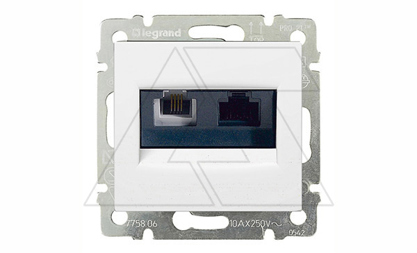Valena - Розетка двойная RJ 45 кат. 5е UTP + RJ 11, белая Valena - Розетка двойная RJ 45 кат. 5е UTP + RJ 11, белая