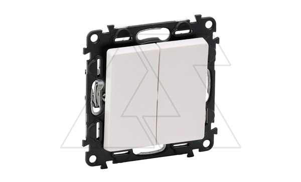 Valena Life - Выключатель двухклавишный, белый (инд. упаковка) (стикерованный)